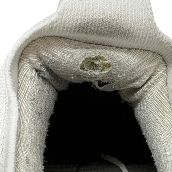 Asics Gel-Kayano 31 Womens Size 10.5 White Grey Running Shoes 1012B794 - Picture 14 of 15